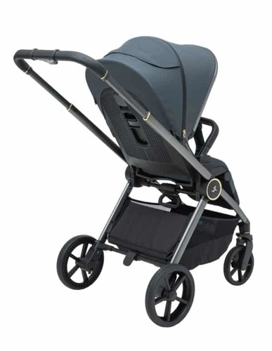 עגלת ספורטליין Cielo Pro 2025 ריפוד גרפיט / ידית שחורה / שלד אפור מוברש עיטור זהב
