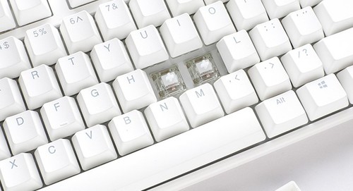 מקלדת מכנית Ducky One 3 RGB TKL Pure White