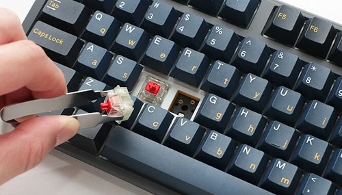 מקלדת מכנית Ducky One 3 Pro Nazca Line