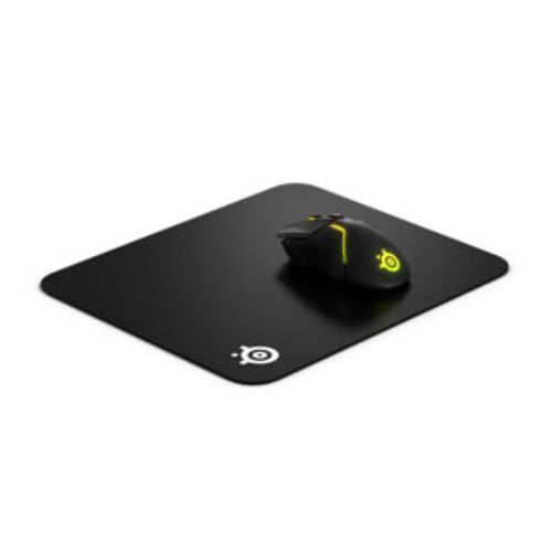 משטח לעכבר גיימינג בעל מרקם קשיח QcK Hard Pad