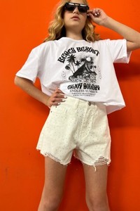 שורט דריל עם יהלומים מייב