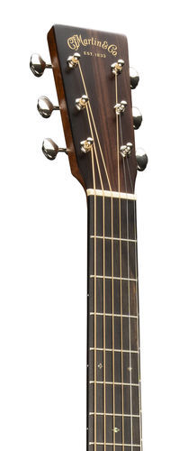 גיטרה אקוסטית + ארגז MARTIN D17