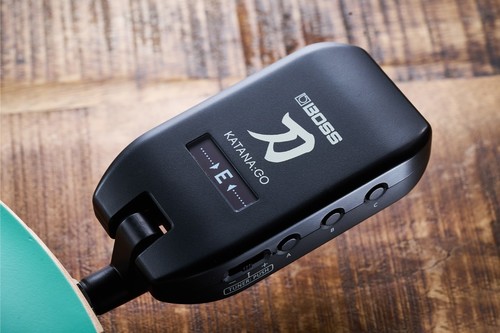 זווית נוספת Boss Katana:GO2 Mini Guitar Headphone Amp