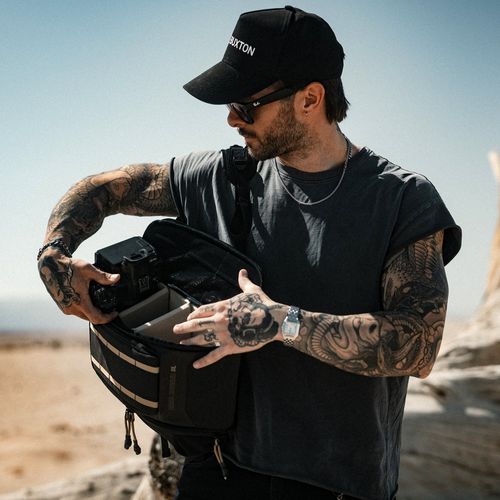 תיק גב לציוד צילום PolarPro RoadRunner 8L