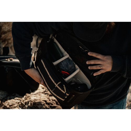 תיק גב לציוד צילום PolarPro RoadRunner 8L