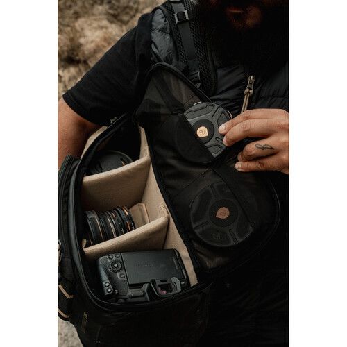 תיק גב לציוד צילום PolarPro RoadRunner 16L