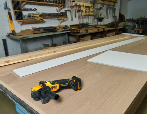 משחזת זווית ללא פחמים 20V (גוף בלבד) DEWALT