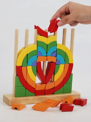השחלת צורות בתלת מימד צעצועי מונטסורי QT54