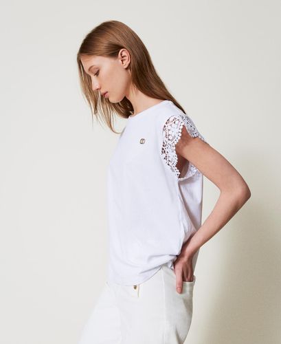 T-shirt with lace cap sleeves White