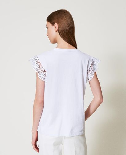 T-shirt with lace cap sleeves White
