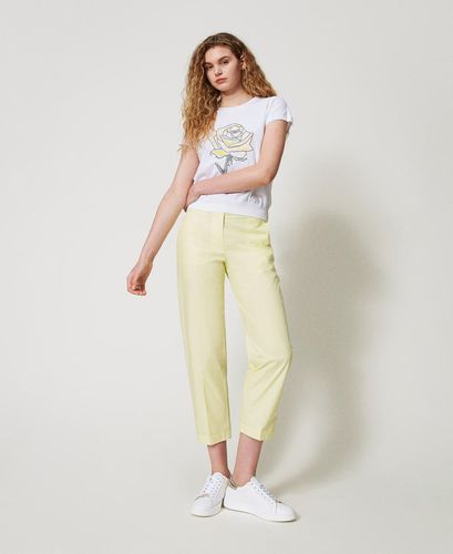 Knit t-shirt with embroidery