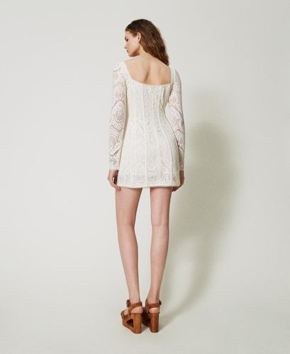 'Augusta' short lace dress with buttons