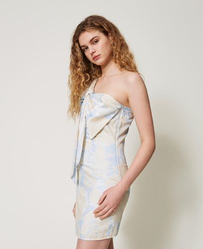 Short one-shoulder dress with bow