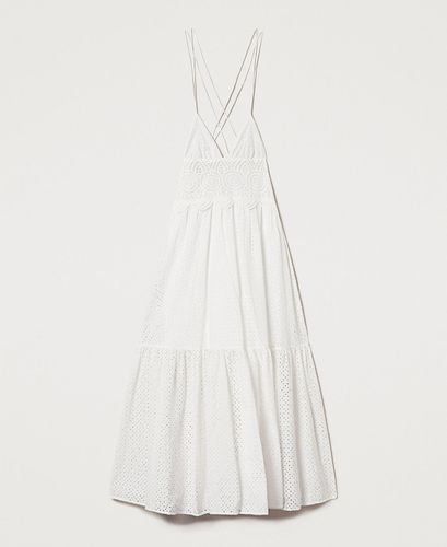 Long dress in broderie anglaise and crochet