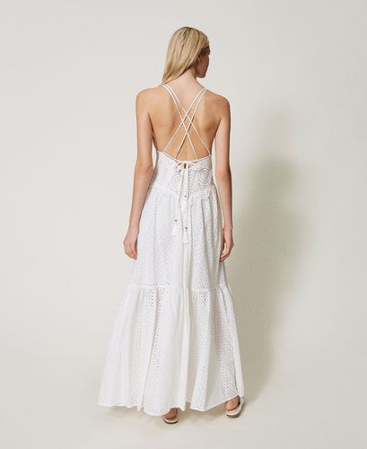 Long dress in broderie anglaise and crochet