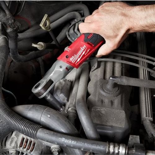 רצ'ט נטען ½ אינץ' MILWAUKEE M12 FUEL | עוצמה במקומות צרים | אטלס טולס