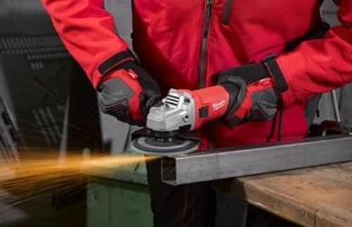 משחזת זווית MILWAUKEE 800W | ביצועים עוצמתיים במשקל קל | אטלס טולס