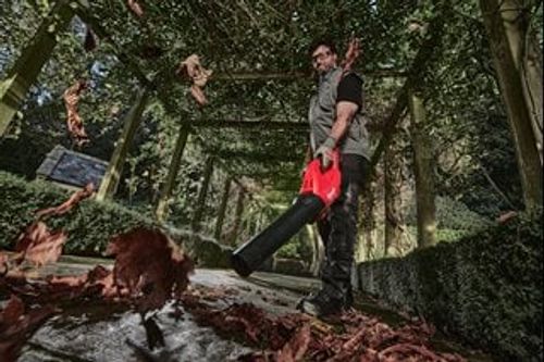 מפוח עלים נטען MILWAUKEE M18FBLG3 FUEL | עוצמה ללא פשרות | אטלס טולס