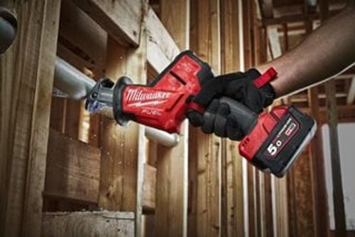 מסור חרב קומפקטי נטען MILWAUKEE M18 FHZ-0 | ביצועים ללא פשרות | אטלס טולס