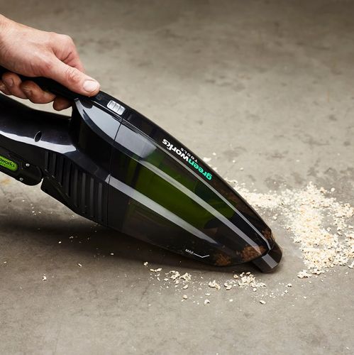 שואב אבק נטען לרכב GREENWORKS 24V דגם 99780-2 עם מנוע Brushless, שתי מהירויות עבודה, מיכלים נפרדים לניקוי יבש ורטוב ומשקל קל של 1.49 ק
