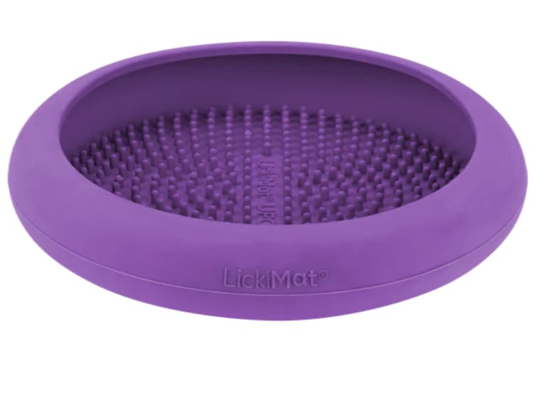 ליקי מט LickiMat קערת ליקוק UFO בצבע סגול