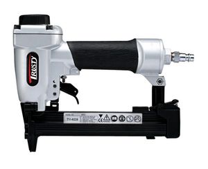 אקדח סיכות 92/25 TRUSTY