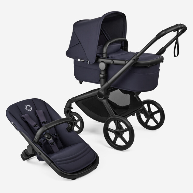 עגלת בוגבו פוקס 5 החדשה Fox 5 Bugaboo מתקפלת בקלות ביד אחת עם העריסה צבע כחול אינדיגו
