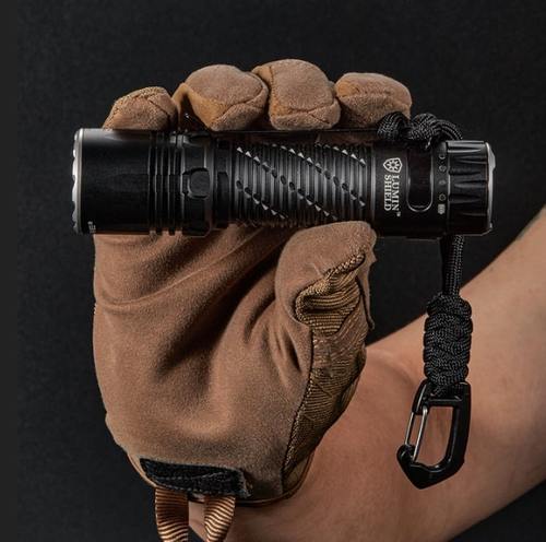 פנס טקטי Nitecore EDC35 בעוצמת הארה 5000 Lumens