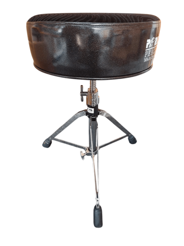 כסא תופים בעבודת יד בצבע שחור עם ריפוד קטיפה גלי מבית PORK PIE PERCUSSION