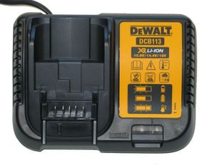 מטען מהיר רב-מתחים 10.8V-18V עם זרם (2A)- DEWALT DCB113