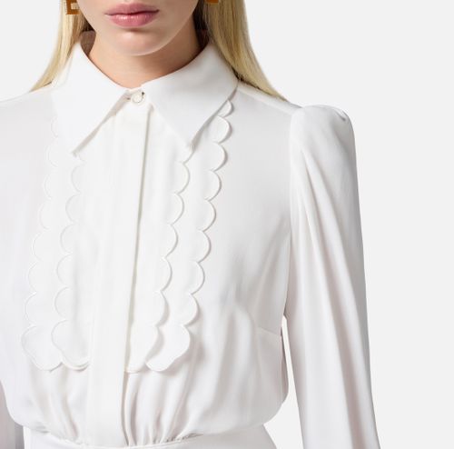 Shirt in viscose fabric with embroidered scallop