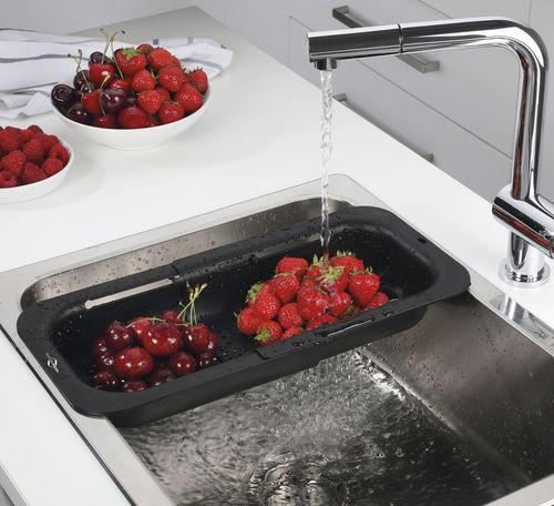 מסנן מתרחב לכיור extendable sink strainer
