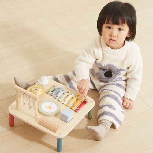 שולחן פעילות מוזיקאלי מעץ עם 6 כלי נגינה