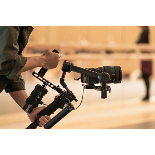 עדשה Sony FE 28-70mm f/2 GM