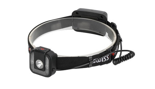 פנס ראש נטען SWISS TECH דגם ST032004 עם 250 לומנס, מבנה פלסטיק קל משקל, סוללה נטענת 1200mAh ושלושה מצבי תאורה. בעל עמידות למים IPX4, זווית תאורה מתכווננת וטווח הארה של עד 80 מטר. 