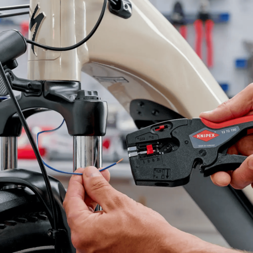 מולטיטול לחשמלאי NexStrip דגם 1272190 Knipex קניפקס