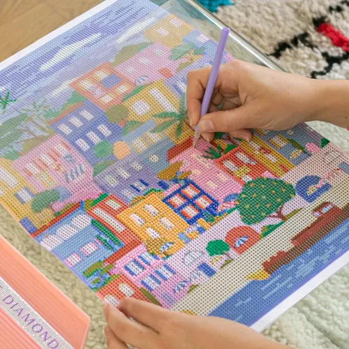 יצירה לגדולים - שיבוץ אבני חן - Diamond paiting - Colorful Houses