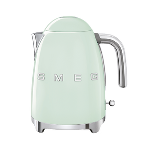 קומקום חשמלי בצבע ירוק פסטל מסדרת 50’s Retro Style,מבית SMEG דגם KLF03PGEU במלאי!!!