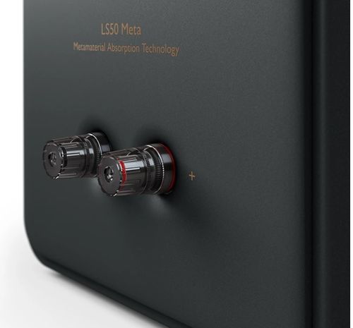 זוג רמקולים מדפיים מבית KEF דגם LS50 Meta 
