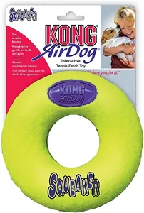 צעצוע דונאט עם צפצפה לכלב בינוני – KONG AirDog Donuts M | מולי חיות מחמד