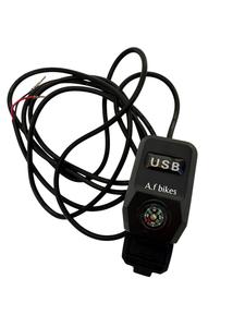 מטען USB לאופניים וקורקינט חשמלי
