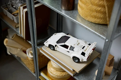 משחק לגו  Lamborghini Countach 5000 Quattrovalvole לגילאי 18+
