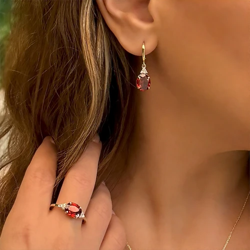 עגילי גרנט נופלים זהב 14K
