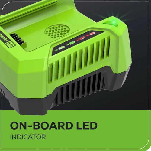 מטען מהיר GREENWORKS 80V דגם 99557 עם מאוורר מובנה וחיווי LED למצב טעינה, מאפשר טעינת סוללת 2.0Ah תוך 30 דקות וסוללת 4.0Ah תוך 60 דקות