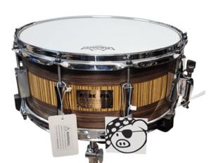 תוף סנר בעבודת יד "14×6.5 בגימור Black Gold מבית PORK PIE