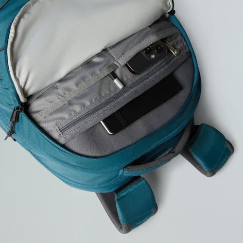 תיק גב 28 ליטר BOREALIS מבית THE NORTH FACE