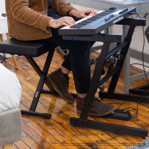 זוית נוספת On Stage KT7800+ Deluxe X-Style Keyboard Bench