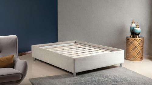 בסיס מיטה ברוחב וחצי מרופד עם ארגז מצעים