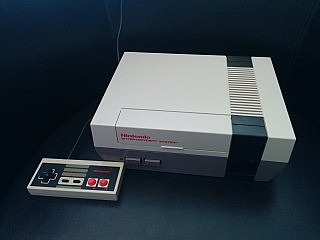 NES+שלט+כבלים 