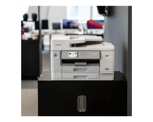 Brother MFC-J6955DW היא מדפסת הזרקת דיו רב־תכליתית מקצועית המיועדת לצוותים עסקיים ולמשרדים  הזקוקים ליכולות הדפסת A3